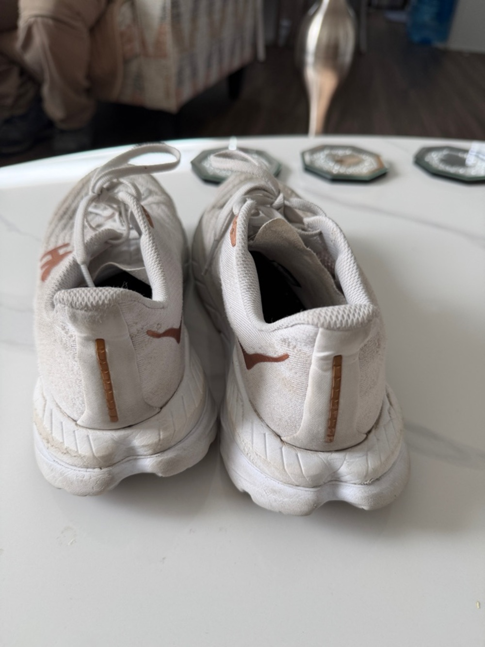 Hoka Neutral Running Sneakers in Light Beige with Rose Gold Logos size 8 - Picture 5 of 11